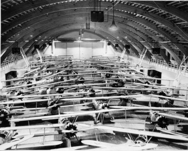 North Base hanger in Norman. For Zizzo in Features. Ran in the Daily Oklahoman June 11, 1943. U. S. Navy Official Photo ORG XMIT: KOD